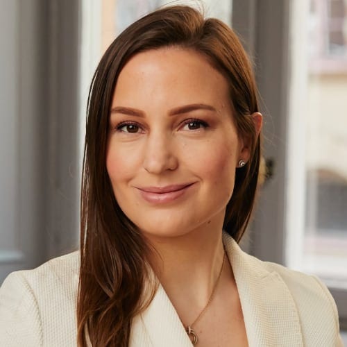 Lena Hackelöer