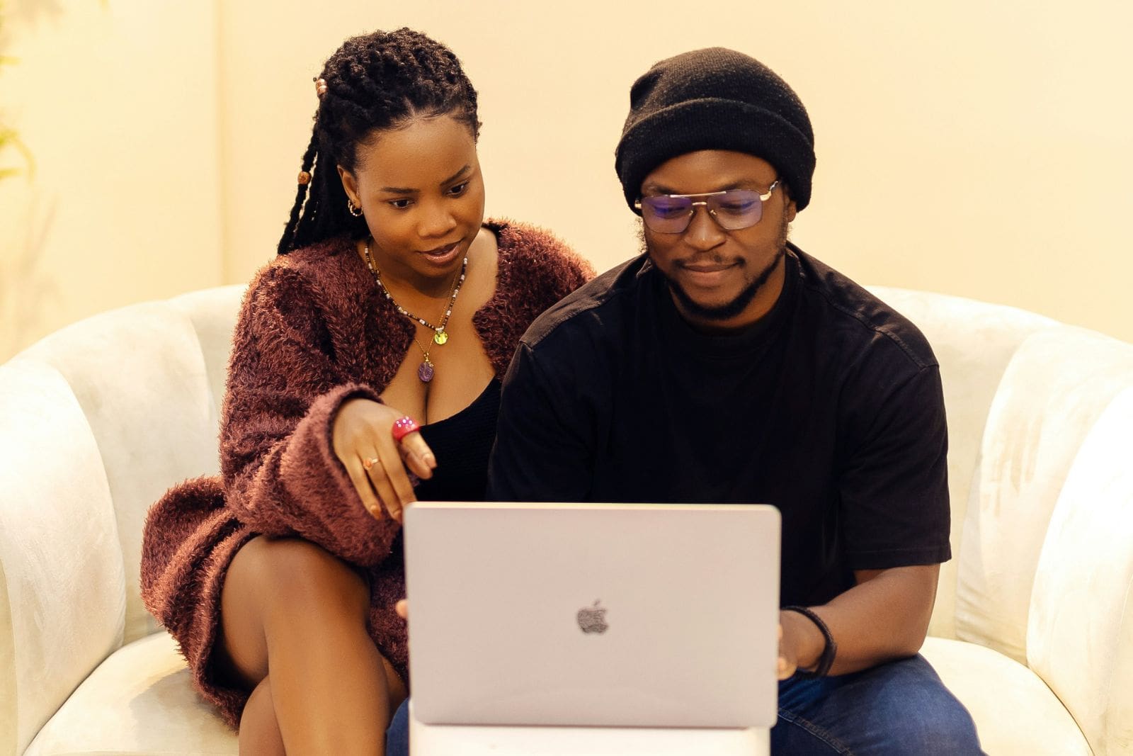 Lloyds team up with Lumio to help couples better manage their finances