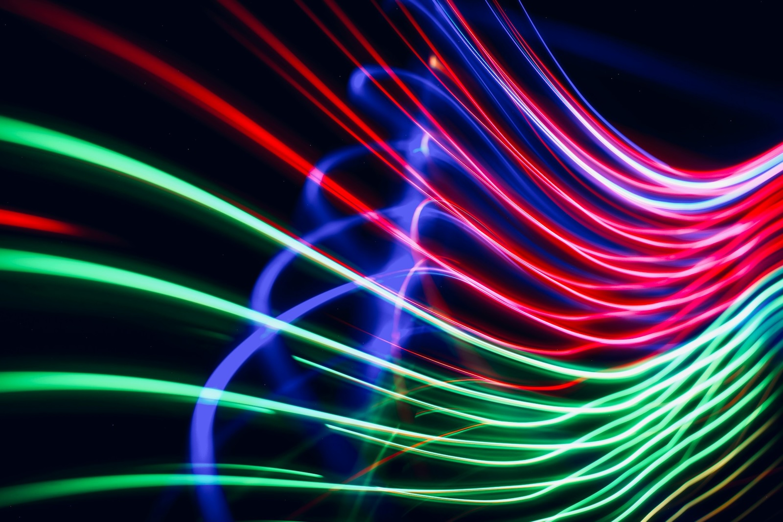 solen-feyissa-ZACyS8p3sck-unsplash