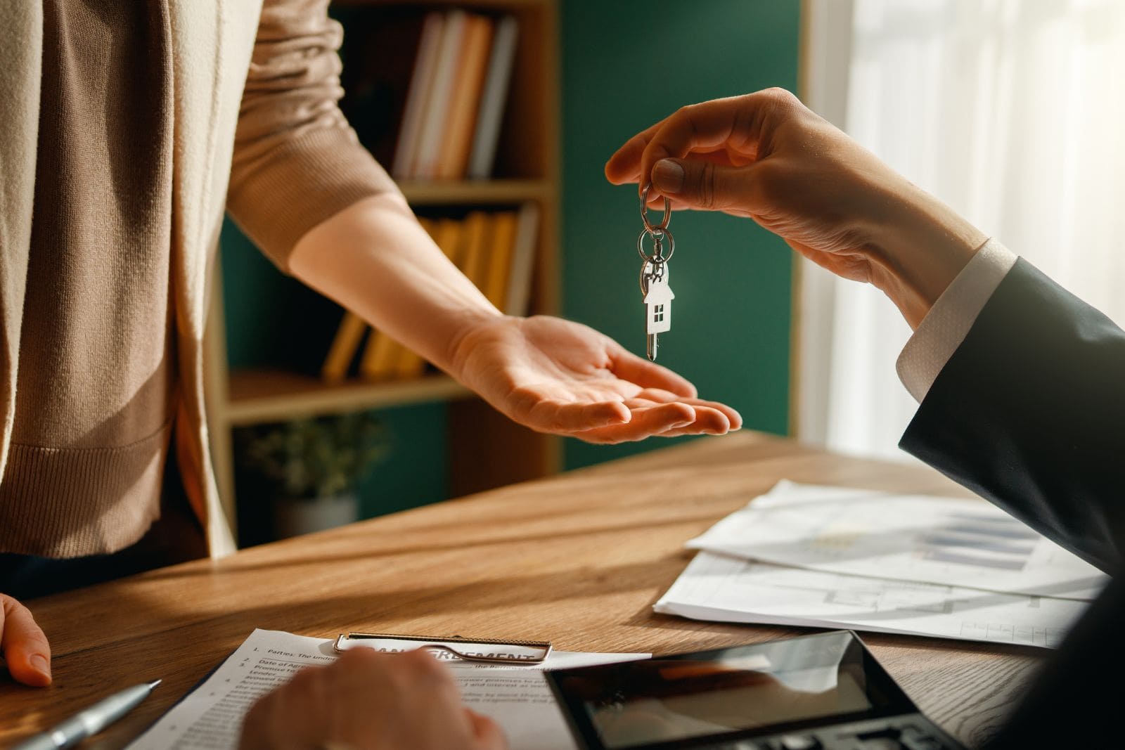 OPDA signs MoU with The Society of Licensed Conveyancers to drive collaboration OPDA signs MoU with The Society of Licensed Conveyancers to drive collaboration