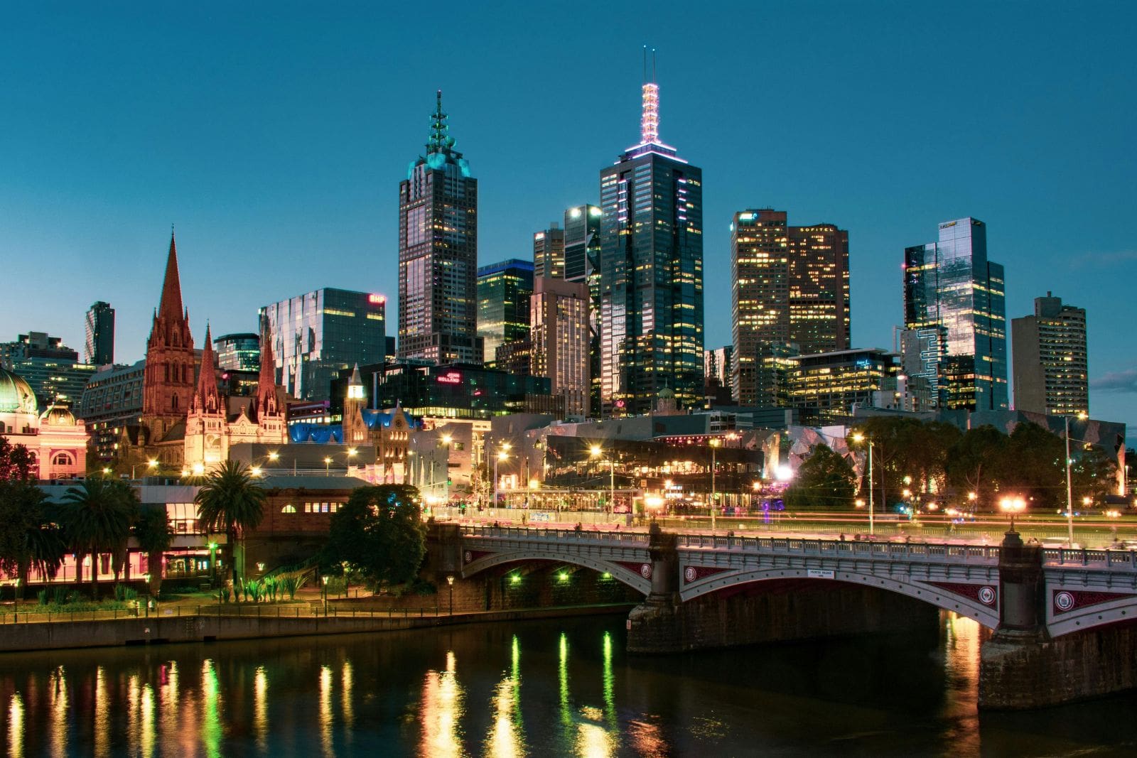 MYOB launches seamless, secure Open Banking for Australian SMEs, powered by Mastercard